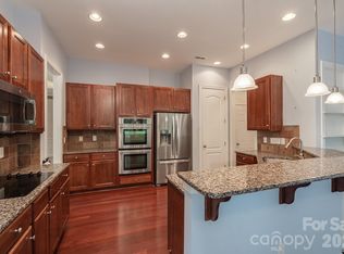 878 Treasure Ct, Fort Mill, SC 29708