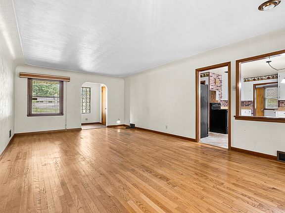 5th image of 133 Waupaka Dr
