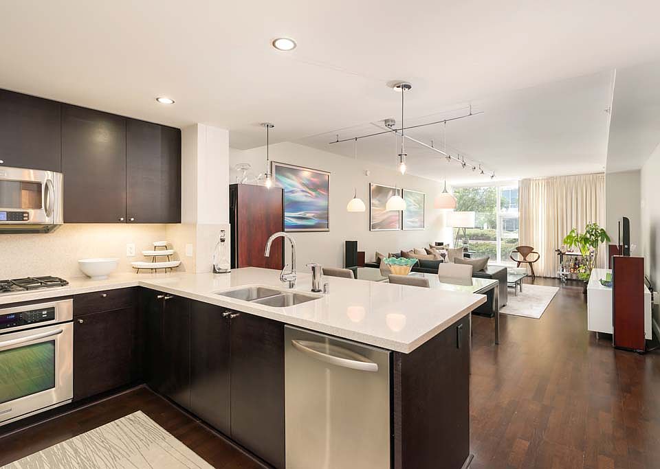 1st image of 330 Mission Bay Blvd #117
