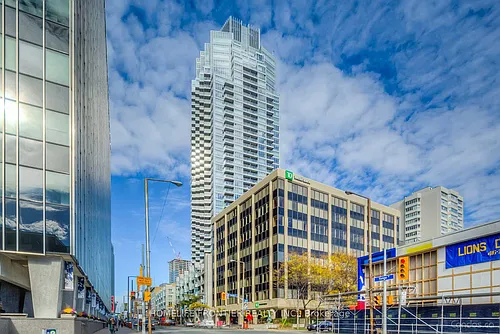 2191 Yonge St Photo 1 2191 Yonge St Photo 1