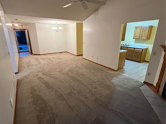 2nd image of 1409 Waters Edge Dr