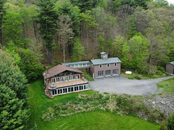 303 N Hollow Rd, Coudersport, PA 16915