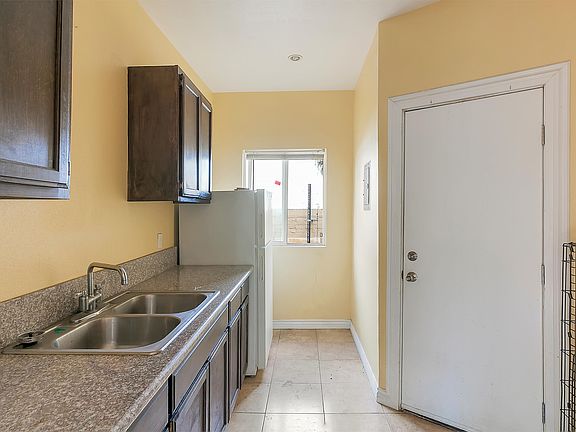 3rd image of 71 Lime Ave APT 9