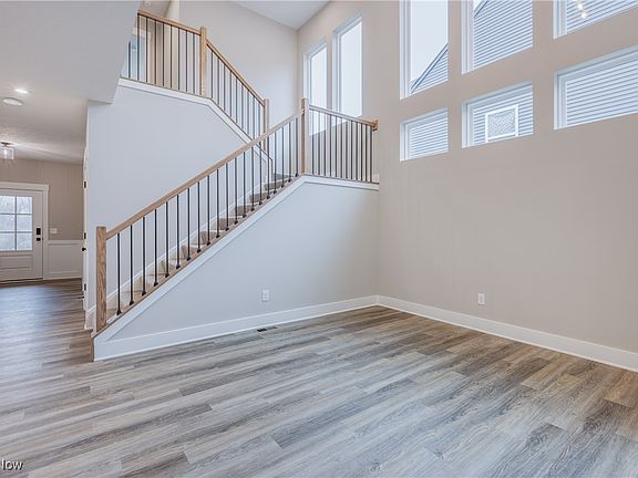 4th image of 2803 Weeping Pine Dr