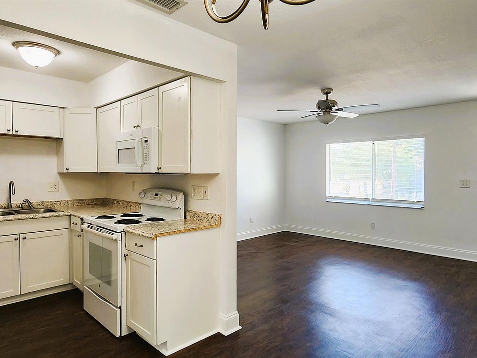 Lake Wales Condominium LLC 501 8 501 E Seminole Ave Lake Wales FL