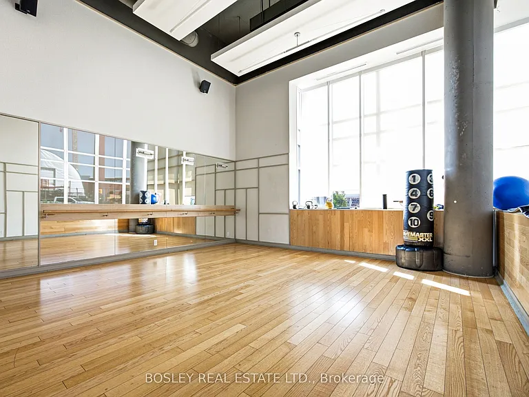 5 Hanna Ave #302 — Photo 21