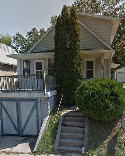 1021 S Columbia Ave Photo 1