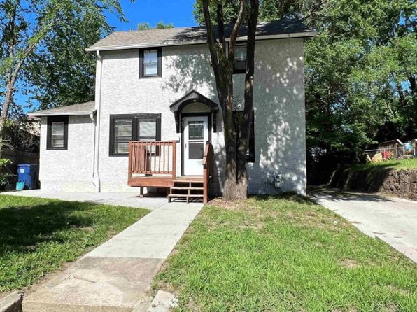 407 N Covell Ave