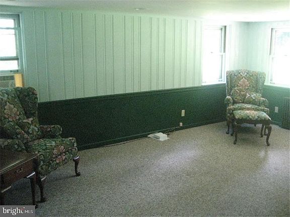 4th image of 68 Northwood Ln