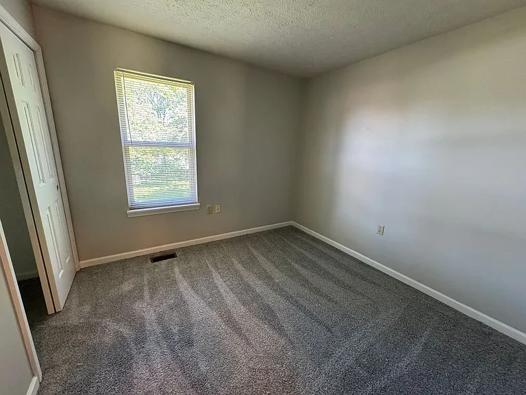 5538 N Meadow Dr — Photo 21