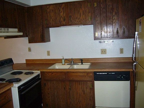 5th image of 1339 Anita St