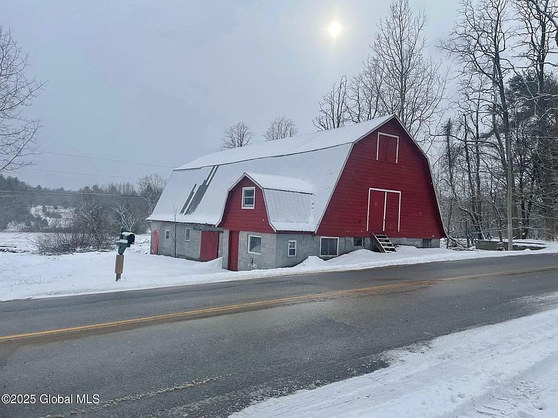 3rd image of 216 Miner Road
