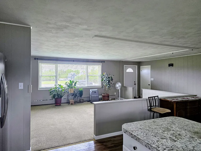 2897 Southwestern Blvd — Photo 4