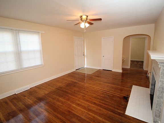 2nd image of 1740 Stuart Ave