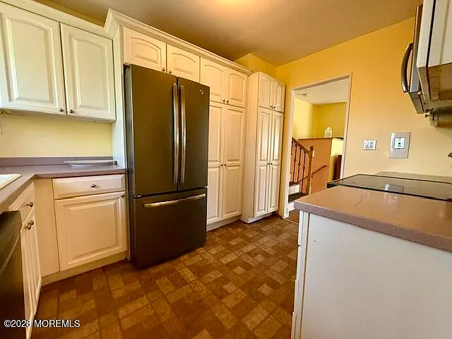 5 Sussex Ct — Photo 17