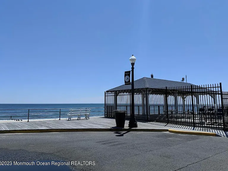 600 N Edgemere Dr — Photo 48