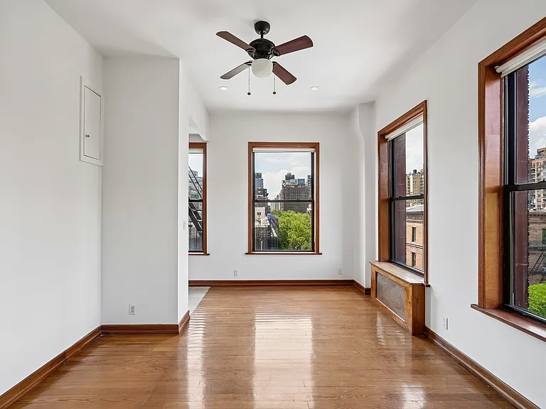 66 W 77th St #66 — Photo 8