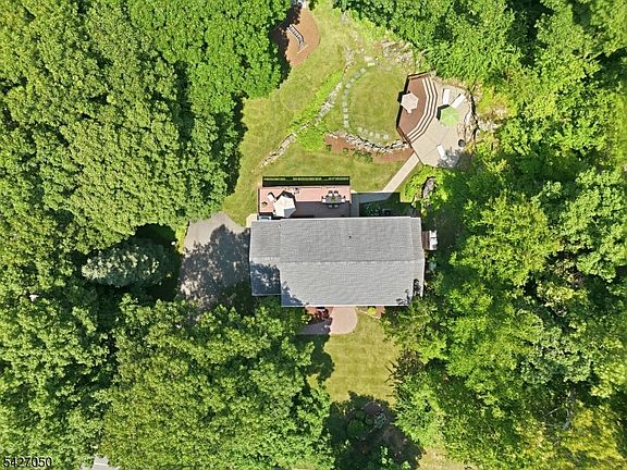 2nd image of 73 Lawrence Rd