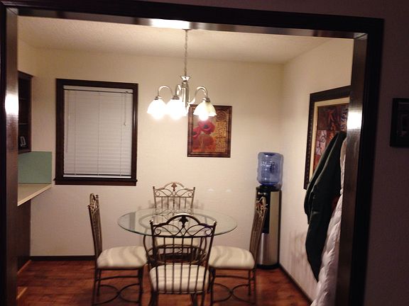 4th image of 298 Candlewood Cir
