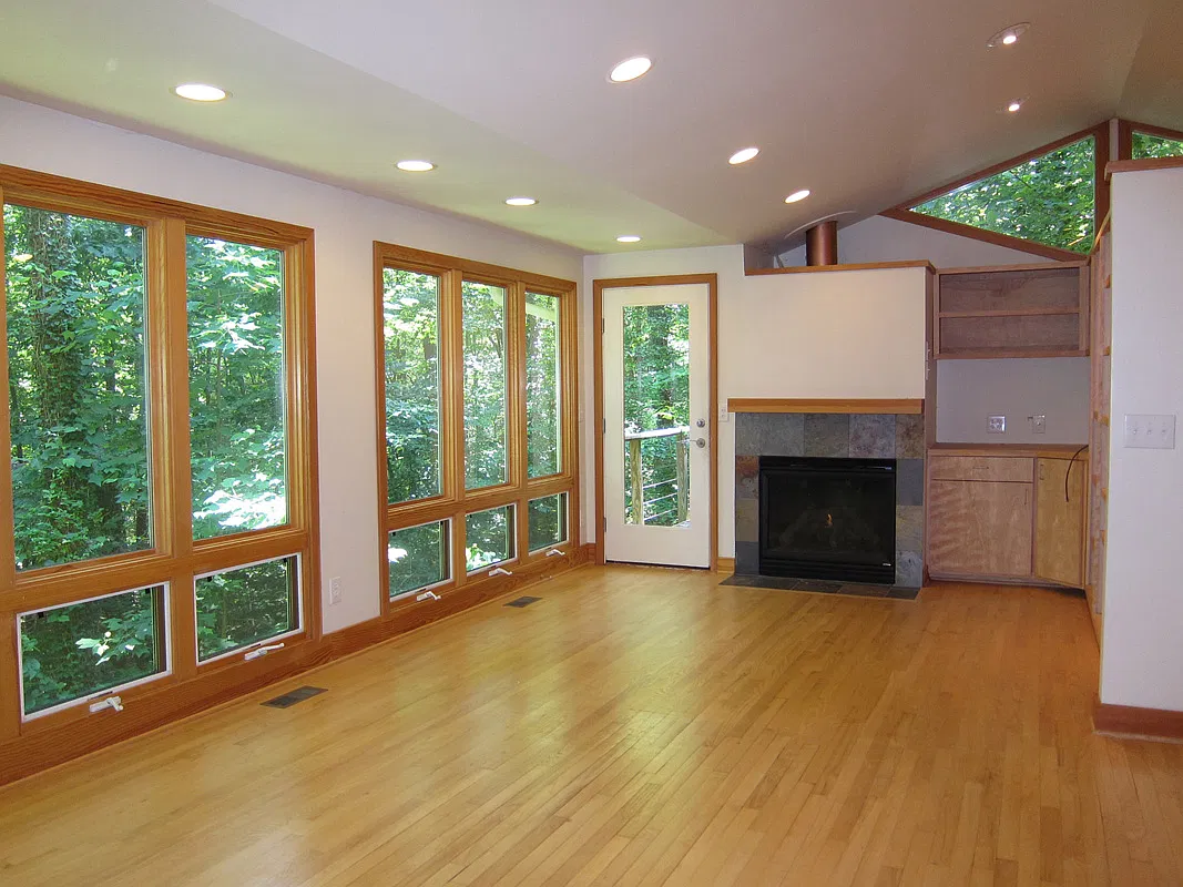 3 bed, 1850 sqft, $2,995 — Photo 3
