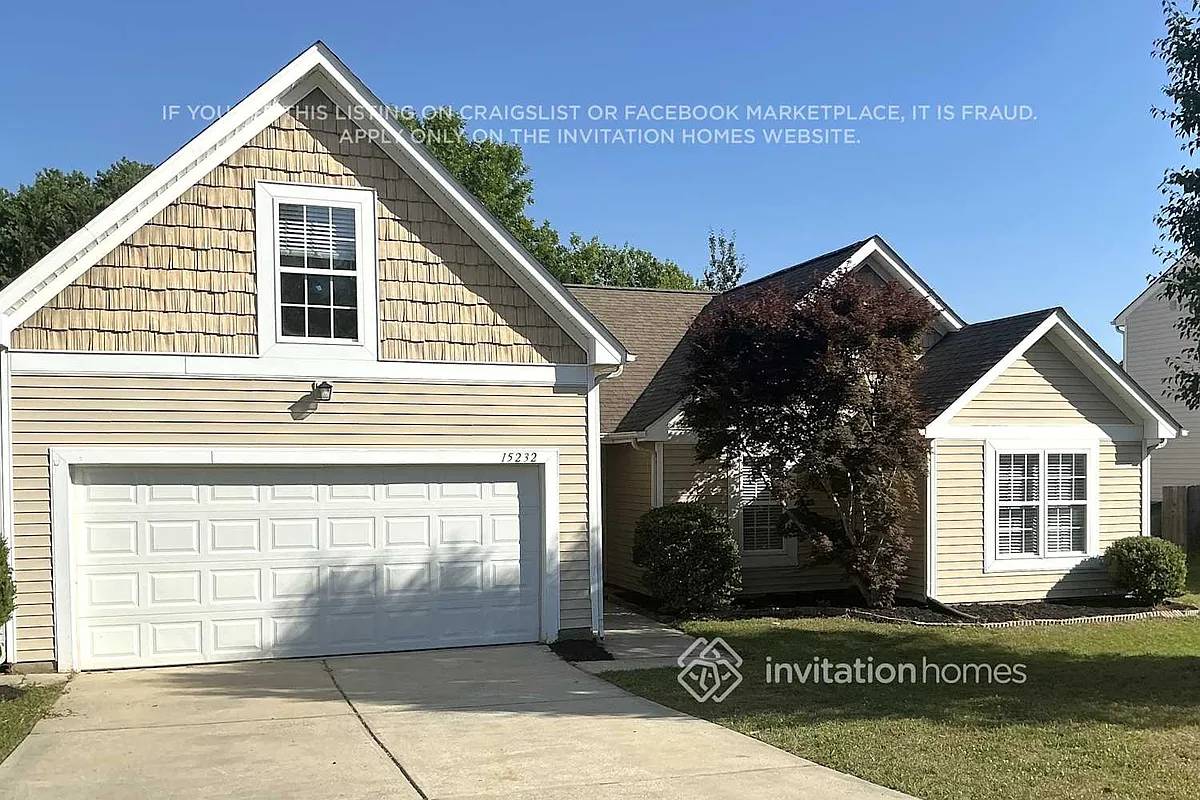 Building Photo - 15232 Dehavilland Dr