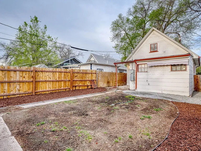 654 Meade St — Photo 10