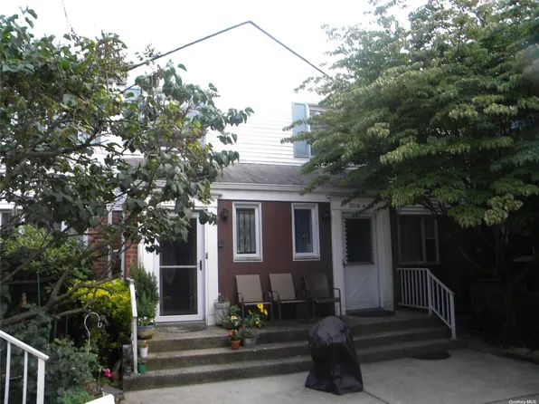 227-16A 67 Avenue #21, Bayside, NY 11364