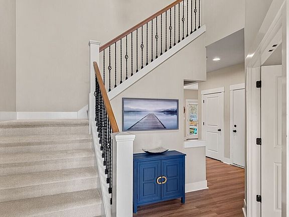 4th image of 4618 S 140th Street