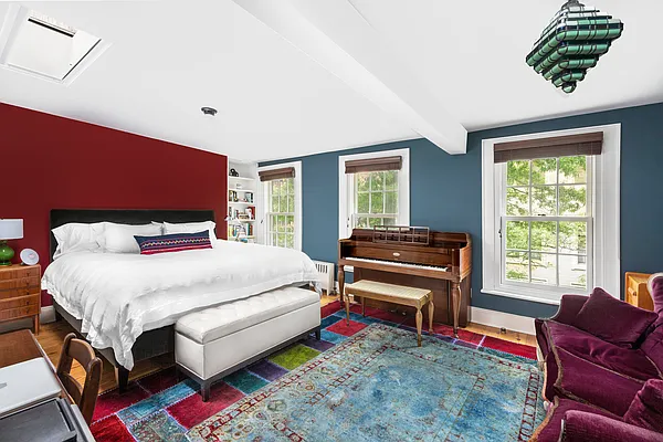 Sold by Compass | media 6