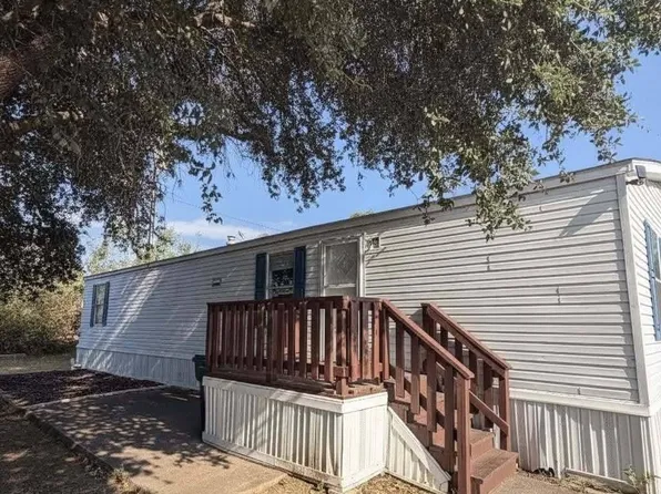 4937 Stuart Rd Trailer 141, Denton, TX 76207