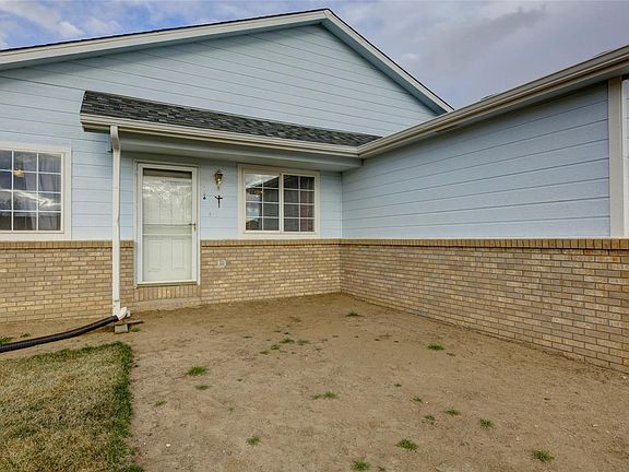 4th image of 906 Greenwood Ct