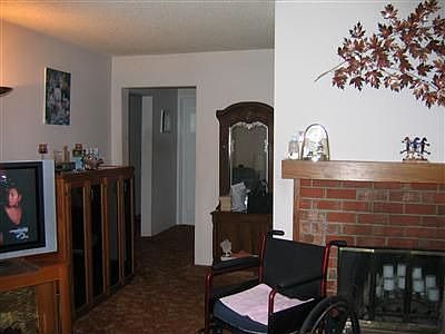 4th image of 217 Norpoint Way NE