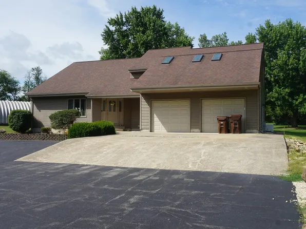 4914 W State Route 113, Kankakee, IL 60901