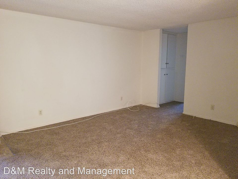 2nd image of 612 Delaware St APT E