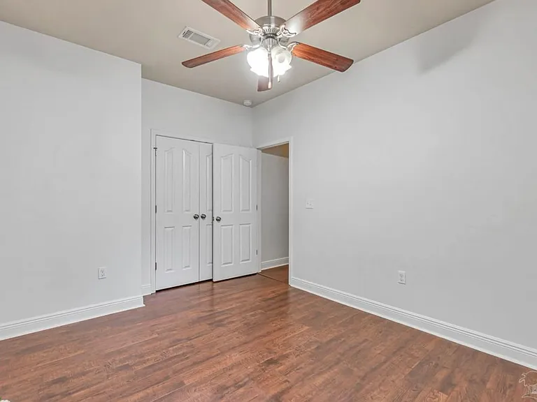 5811 Rustic Ridge Cir — Photo 33