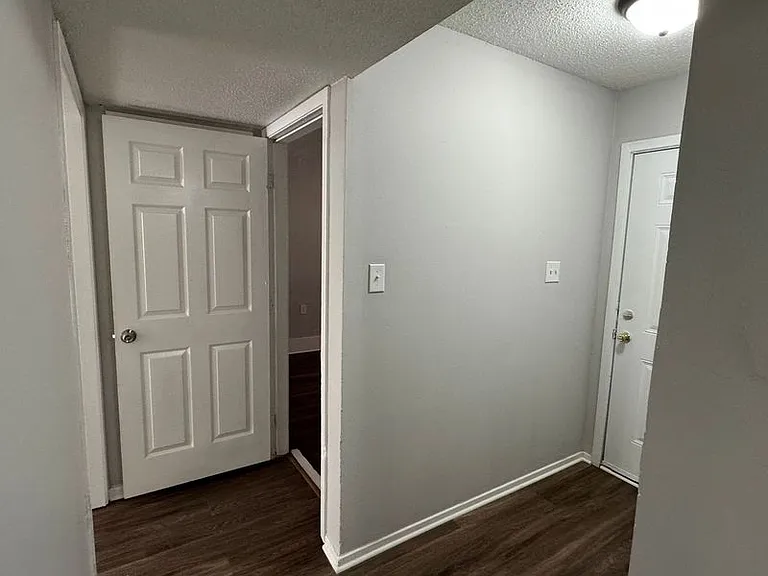 5711 Maple Tree Dr — Photo 4