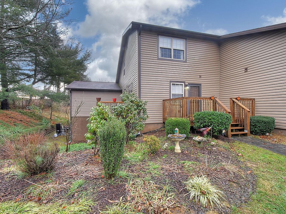 1st image of 518 Pilgrim Ct APT B