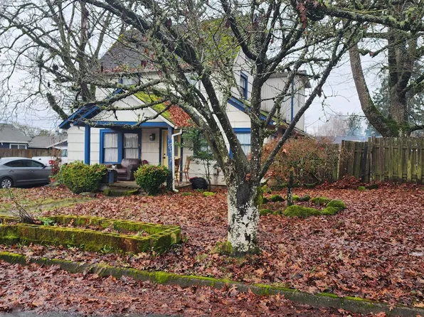 947 S Beech St, Cornelius, OR 97113