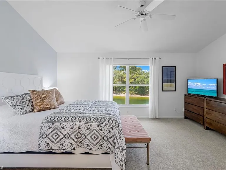 5360 Andover Dr #202 — Photo 15