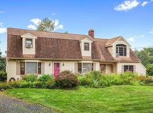 198 Dutcher St, Hopedale, MA 01747