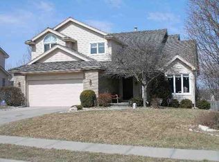 16406 Rolling Ridge Rd, Omaha, NE 68135