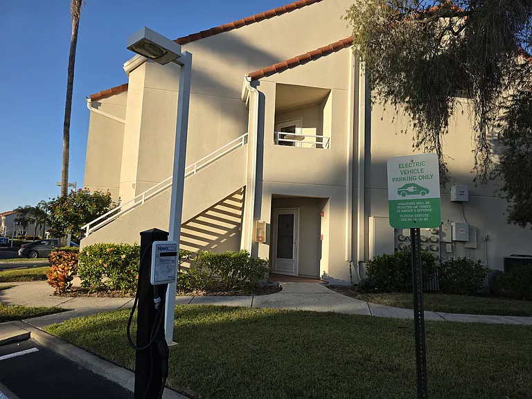 6100 Bahia Del Mar Cir #101 — Photo 39