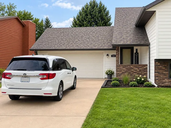 821 N Columbia Dr, Sioux Falls, SD 57103