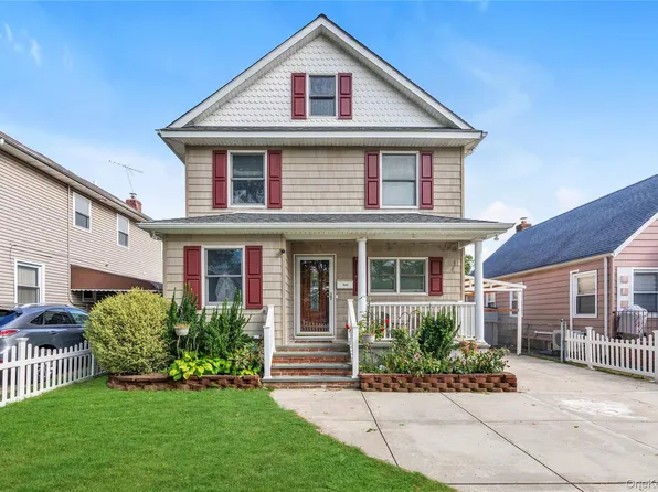 7643 265 Street, New Hyde Park, NY 11040