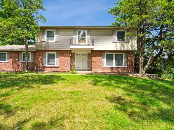 12111 Ladue Heights Dr, Saint Louis, MO 63141