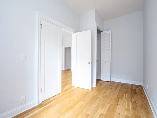 Rented by City Connections Realty | media 19