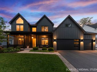 1209 N Eagle St, Naperville, IL 60563