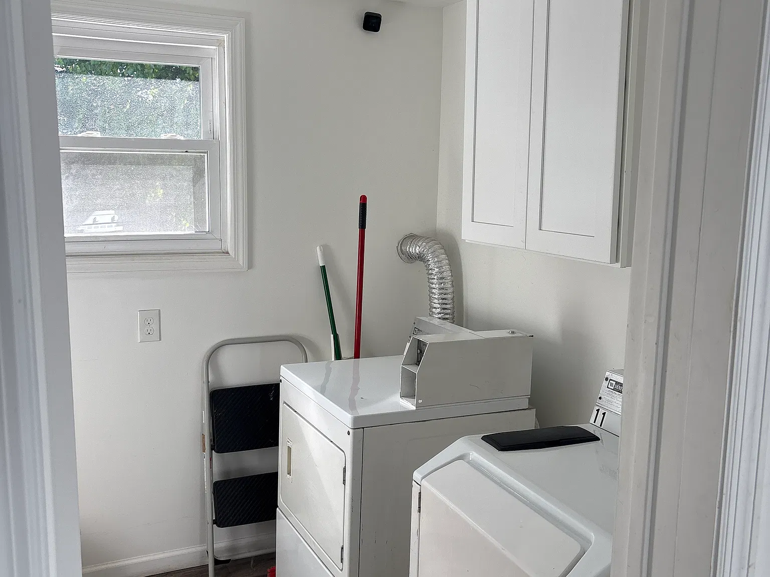 Studio, $1,050 — Photo 2