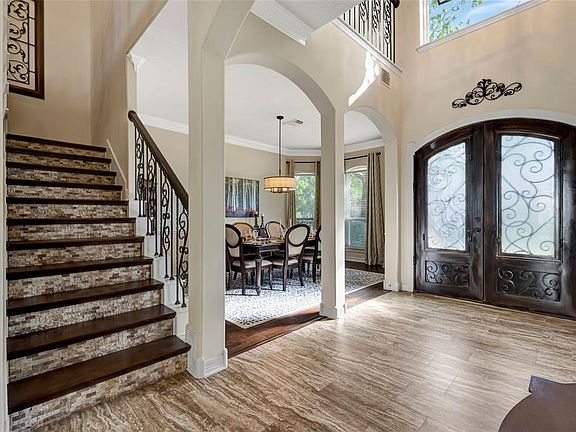 5th image of 1322 Coral Way Ct