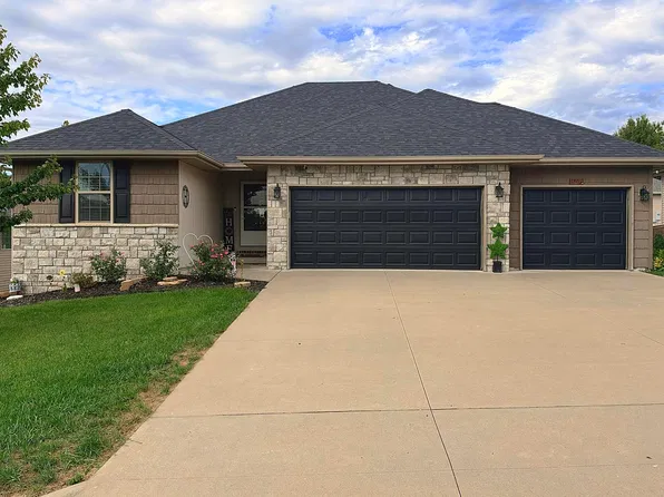 1807 E Costa Mesa Court, Ozark, MO 65721